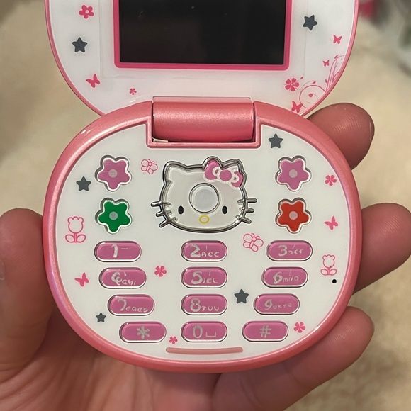 Hello Kitty Flip Phone - PINK 💖 - Picture 6 of 8